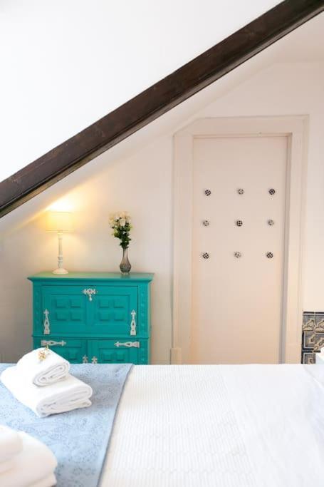 Location Spacious Charming 2 Great Views Apartment