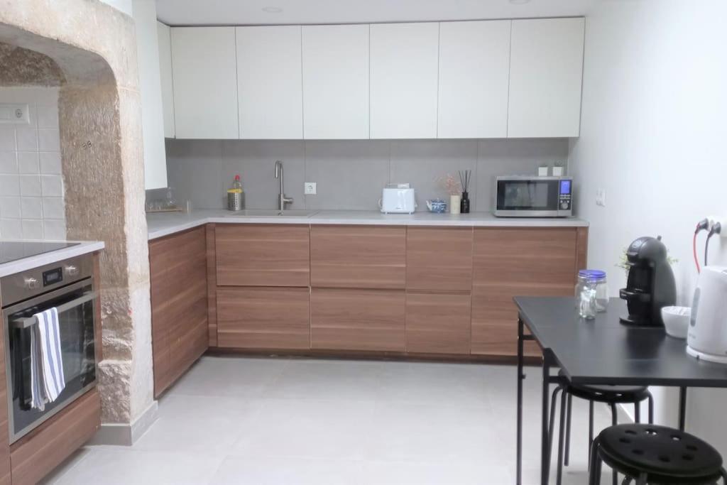 Location Spacious Charming 2 Great Views